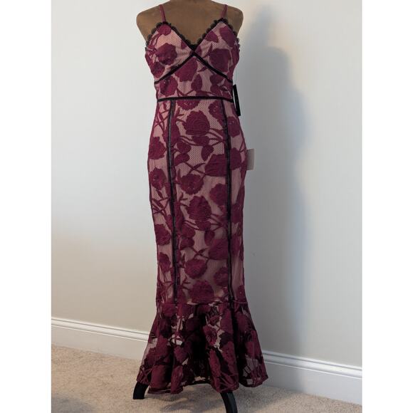 NWT Lulu's Alluring Dream Burgundy Floral Mesh Lace Trumpet Midi Dress Prom S - Picture 2 of 12
